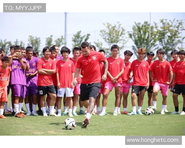 探索足球明星背后的国家球队及其辉煌成就与历史传承 探索足球明星背后的国家球队及其辉煌成就与历史传承