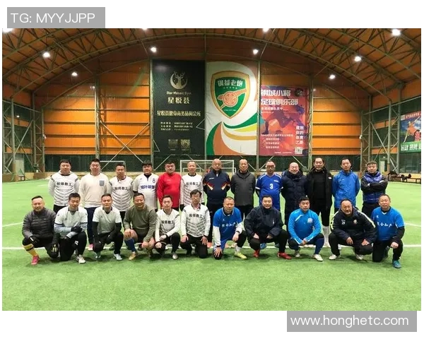 杭州足球队荣登全国足球团队协作排行榜第二名展现团队实力与默契 杭州足球队荣登全国足球团队协作排行榜第二名展现团队实力与默契